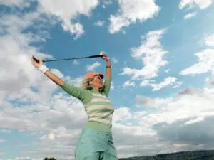 9 kurze Dehnübungen für für Golfer am Tee 1
